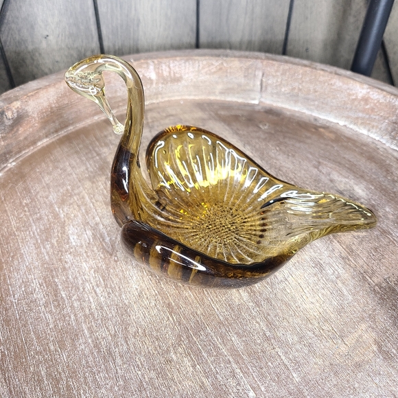 Vintage Hand Blown Art Glass Swan Trinket Dishes In Olive Green and Amber - Picture 7 of 12